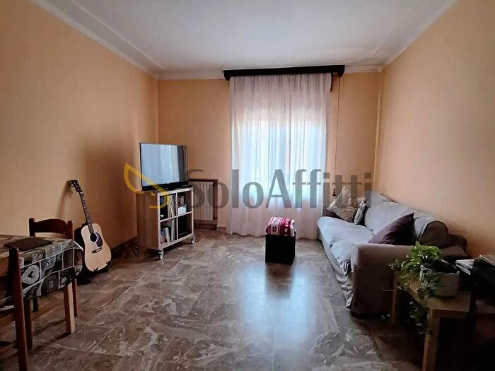 Appartamento con 5 locali in affitto in Via Levanto, Modena