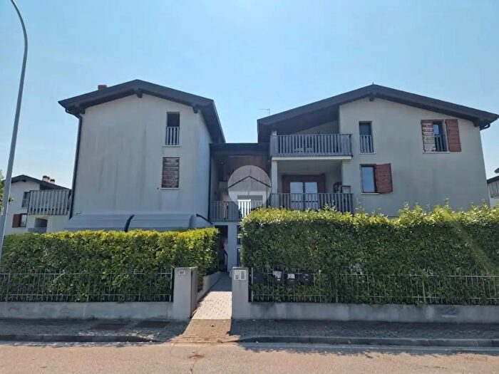 Appartamento quadrilocale in vendita in Via Don Astolfi, Bagnolo San Vito