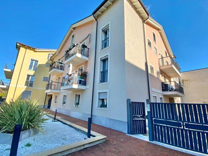 Appartamento trilocale in vendita in Via Console Marcello, Casteggio