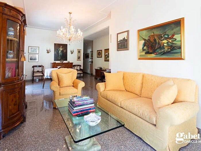 Appartamento quadrilocale in vendita in Gabicce Mare