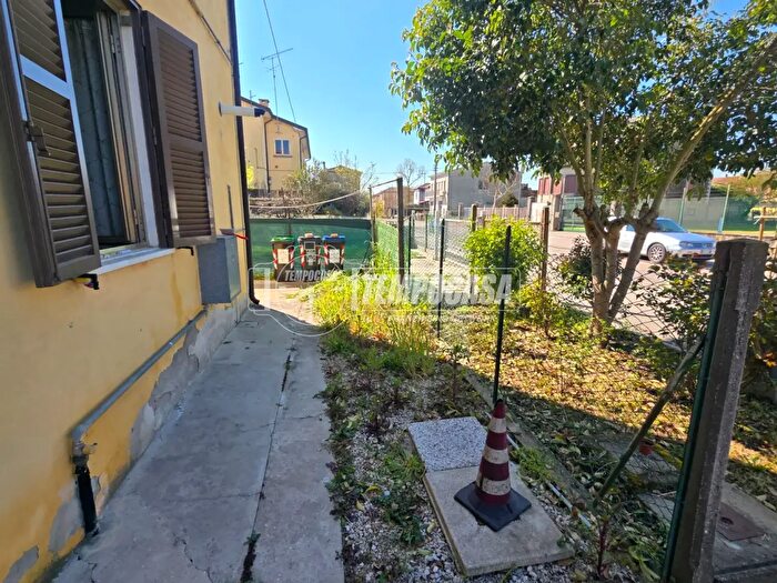 Appartamento trilocale in vendita in Via Roma, Villanova Marchesana