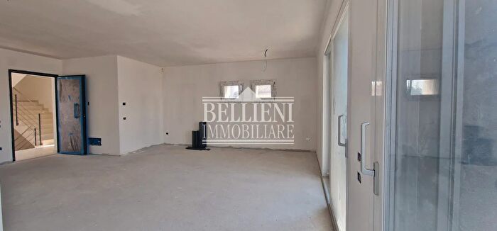 Appartamento quadrilocale in vendita in Via Capitello, Dueville