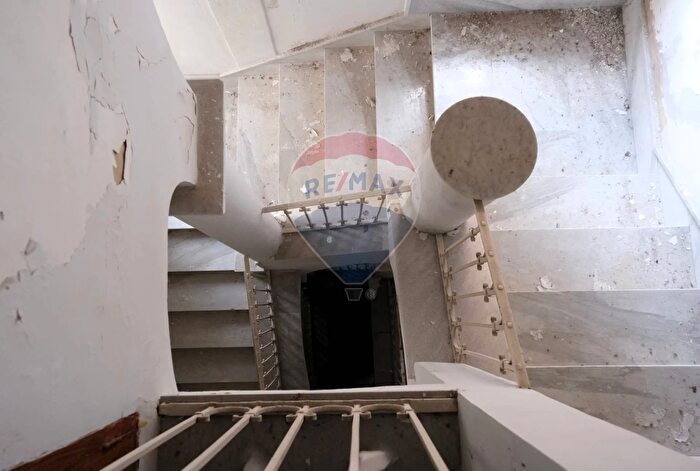 Casa con 20 locali in vendita in Via Luigi Pirandello, Favara