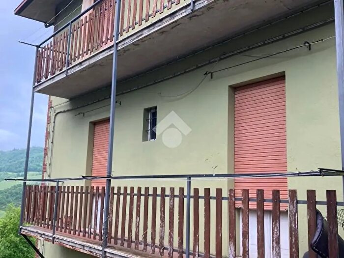 Appartamento quadrilocale in vendita in Via Monte Rocca, Castel D'Aiano