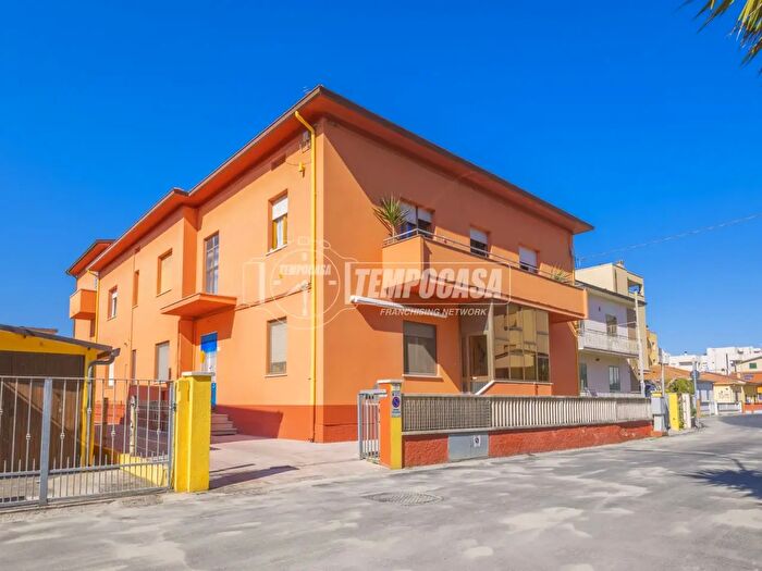 Appartamento trilocale in vendita in Strada Terza, Senigallia