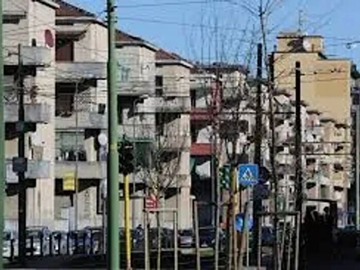 Appartamento bilocale in affitto in Via Lorenteggio, Milano