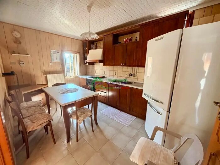 Appartamento con 6 locali in vendita in Via Trento, Ragusa