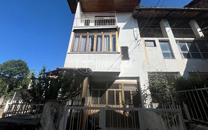 Casa trilocale in vendita in Via Goglio, Castellamonte