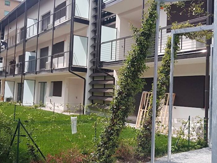 Appartamento trilocale in affitto in Via Lodovico il Moro, Tre Castelli Faenza, Milano