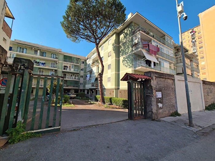 Appartamento quadrilocale in vendita in Via Roma, Torre Annunziata