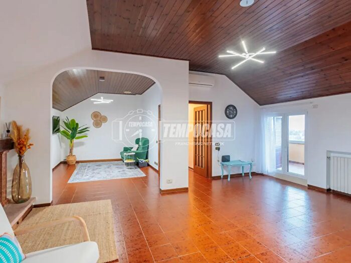 Appartamento quadrilocale in vendita in Via Emilio Lepido, Parma