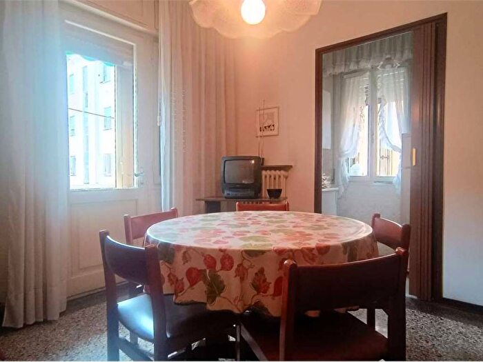 Appartamento con 5 locali in affitto in via monte san gabriele, Mestre, Venezia