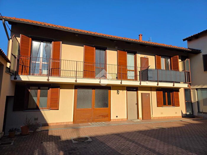 Casa con 5 locali in vendita in Via Alfieri di Sostegno, Santena