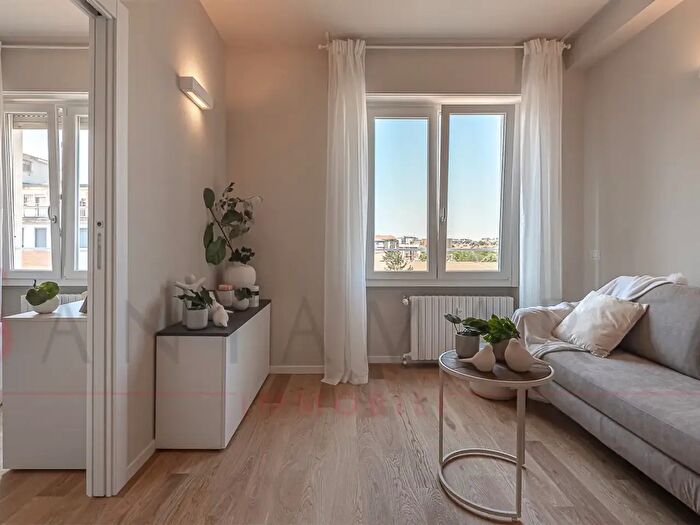 Appartamento bilocale in vendita in Via Carlo Dolci, Milano