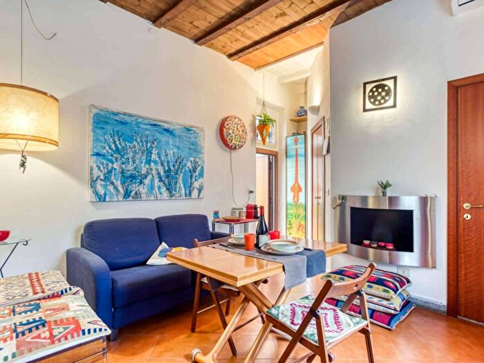 Appartamento bilocale in affitto in Via di San Maria Maggiore, Colle Oppio, Roma