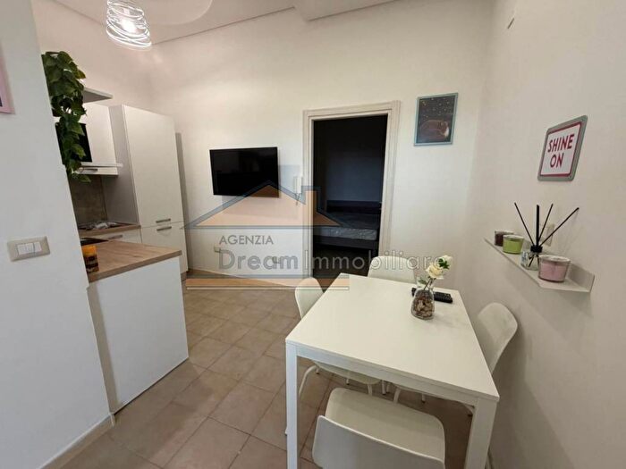 Appartamento bilocale in affitto in Via Carrafiello, Varcaturo, Giugliano in Campania