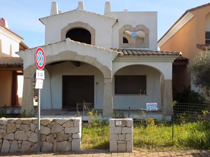 Casa con 5 locali in vendita in Via Roma, Budoni