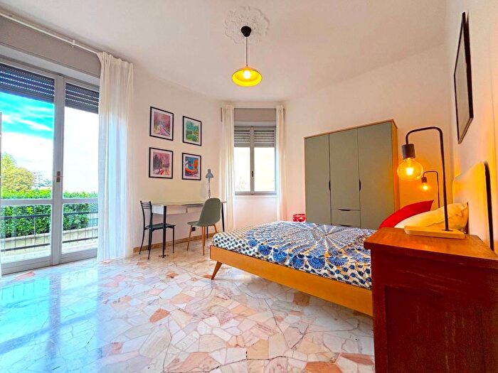 Appartamento trilocale in affitto in Via Palmanova, Crescenzago, Milano