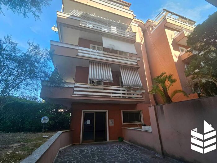 Appartamento bilocale in affitto in Via Courmayeur, Cortina d'Ampezzo, Roma
