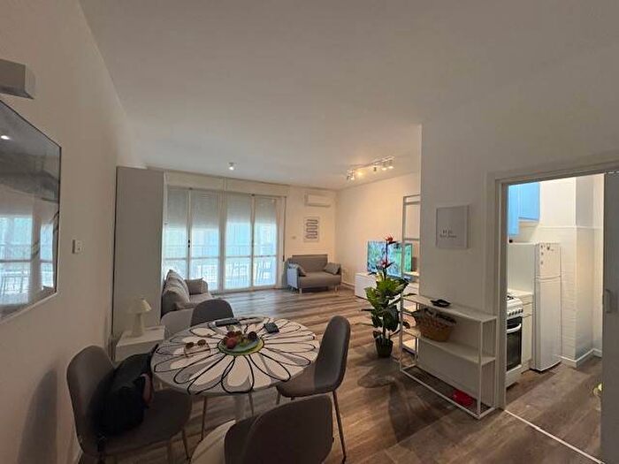 Appartamento monolocale in affitto in Viale Dante Alighieri, Centro, Riccione