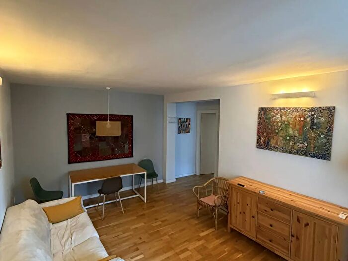Appartamento trilocale in vendita in Via Santa Maria della Catena, Catania