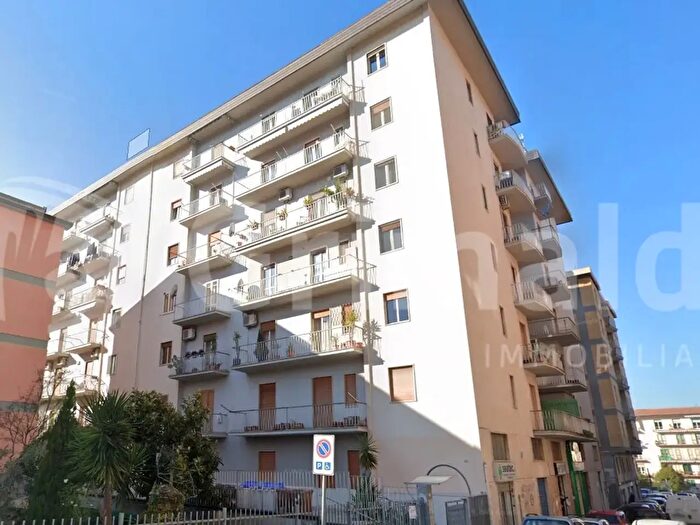 Appartamento trilocale in vendita in Via Giuseppe Piermarini, Benevento