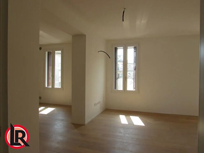 Appartamento con 5 locali in affitto in Via XX Settembre, Camisano Vicentino