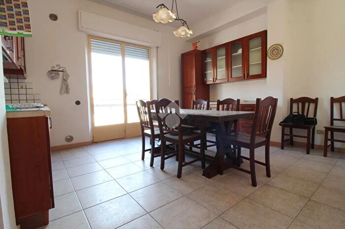 Appartamento quadrilocale in vendita in Via B Rione G, Reggio Calabria