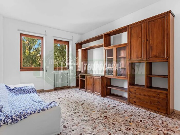 Appartamento trilocale in vendita in Milano