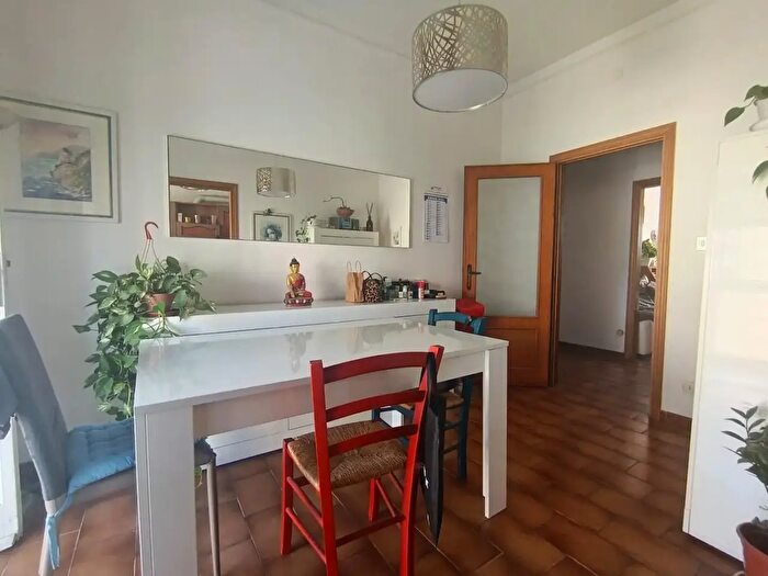 Appartamento con 5 locali in vendita in Livorno