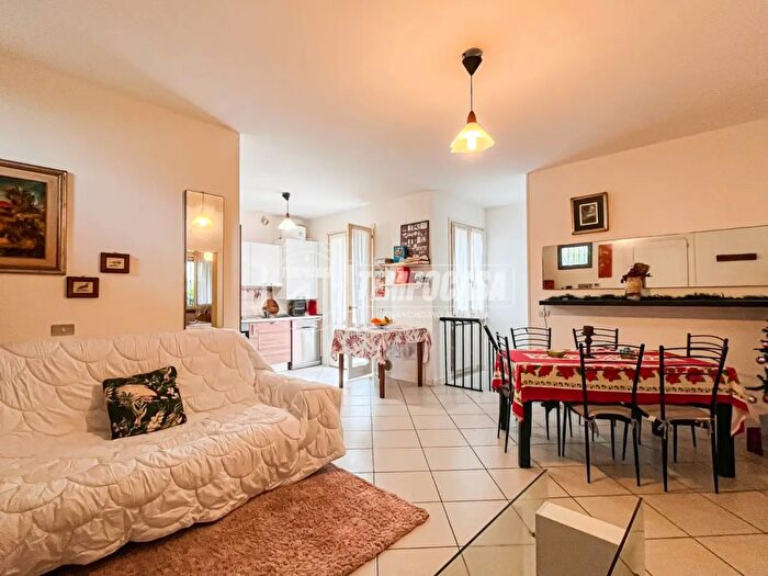 Appartamento trilocale in vendita in Viale dei Mille, Cesenatico