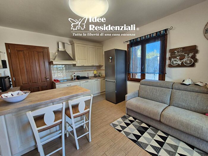 Appartamento trilocale in vendita in Olbia