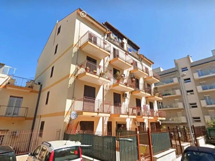 Appartamento quadrilocale in vendita in Via Bartolo Cattafi, Palermo