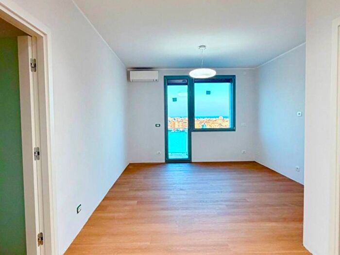Appartamento quadrilocale in affitto in Via Ofelia, Ferrarotto Acquedotto Greco, Catania