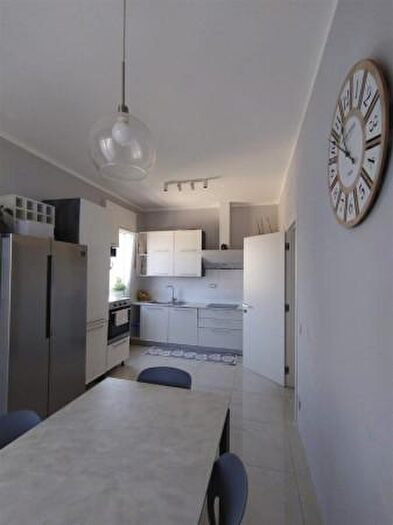 Appartamento con 5 locali in vendita in Via della Ferrovia, Ravenna