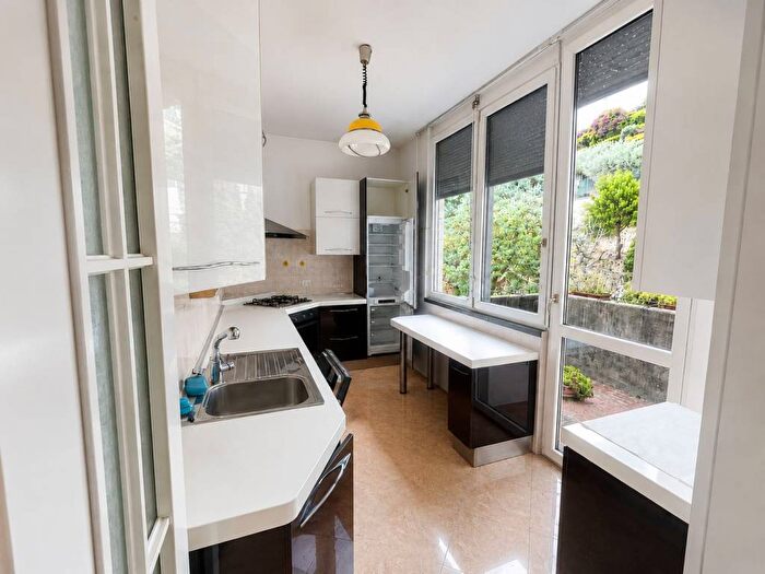 Appartamento con 6 locali in affitto in Via Goffredo Mameli, Borgo Trento, Verona