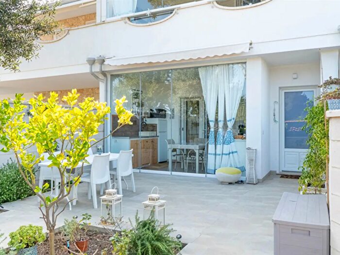 Casa bilocale in vendita in Via delle Vigne, SantAnna Arresi