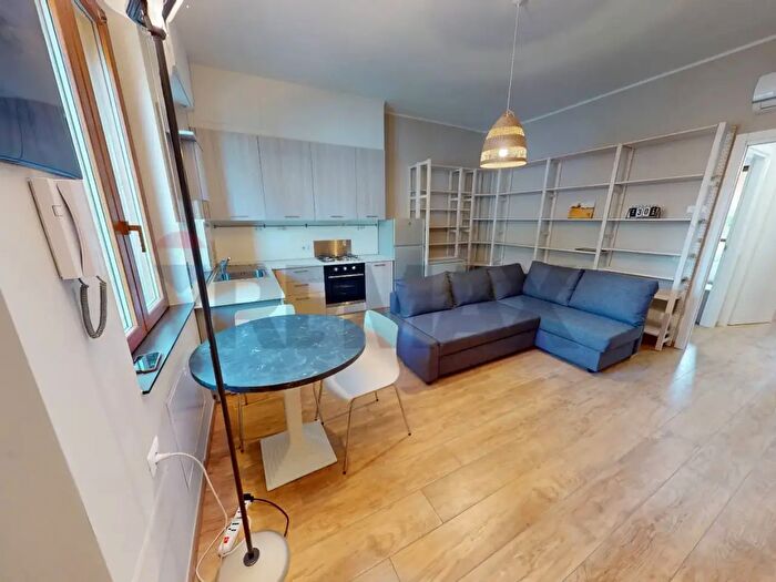 Appartamento bilocale in affitto in Via Cesare Battisti, Cernusco Sul Naviglio