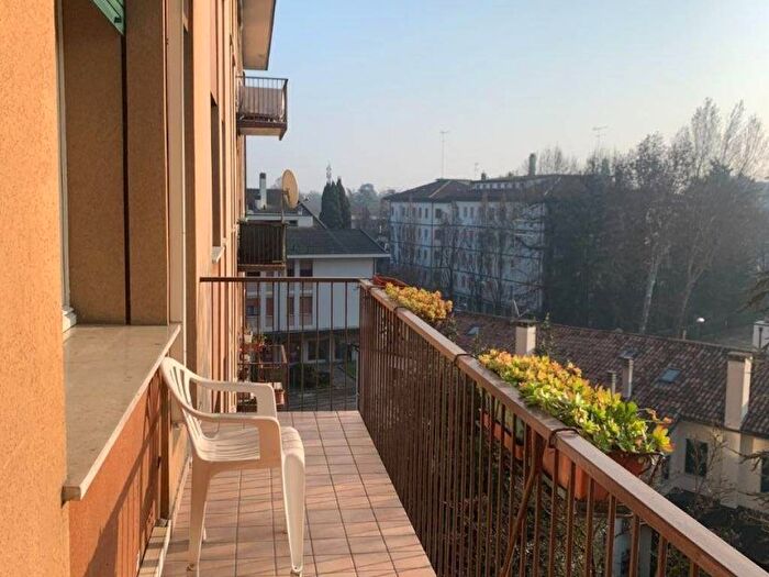 Appartamento quadrilocale in affitto in Viale Monfenera, Eden Tribunale, Treviso