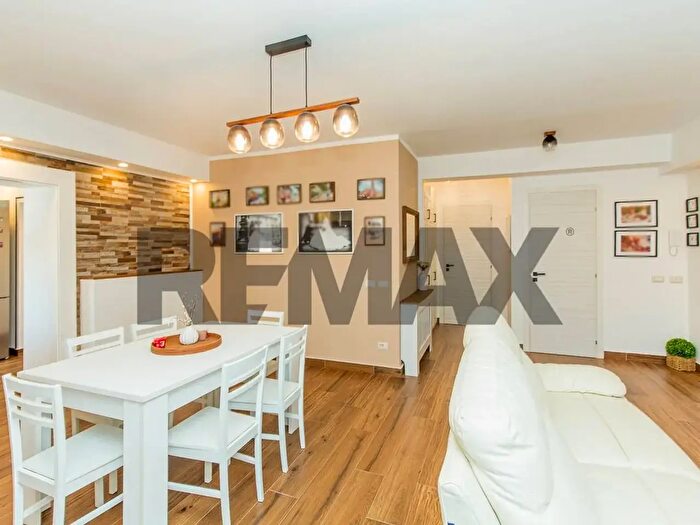 Appartamento con 5 locali in vendita in Viale San Teodoro, Catania