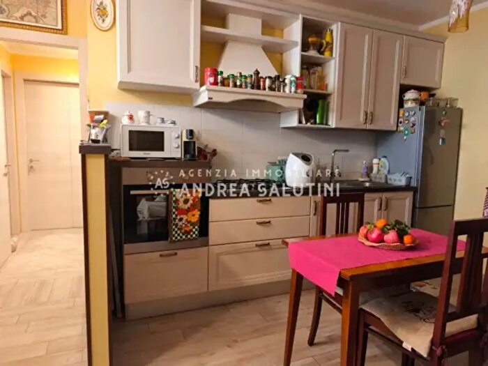 Appartamento trilocale in vendita in Via della Repubblica, Cascina