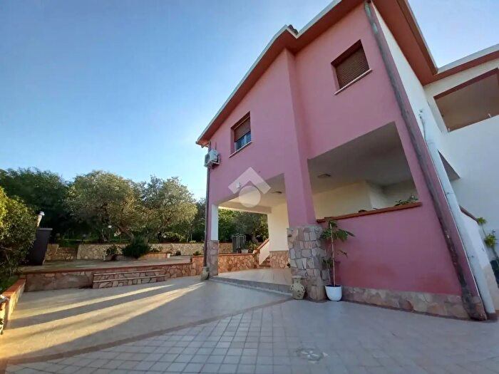 Casa quadrilocale in vendita in Contrada Danigarci, Termini Imerese