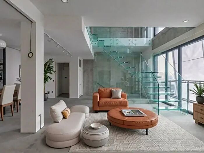 Appartamento quadrilocale in vendita in Via della Pace, Villafranca Di Verona