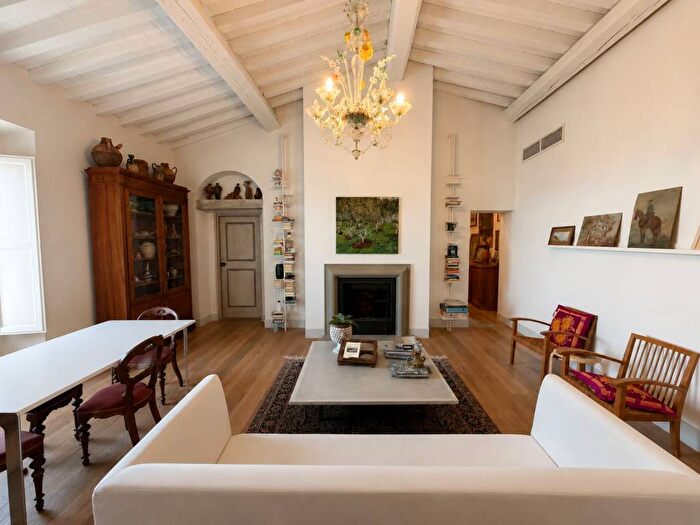 Appartamento con 5 locali in affitto in Via dell'Osservatorio, Serpiolle, Firenze