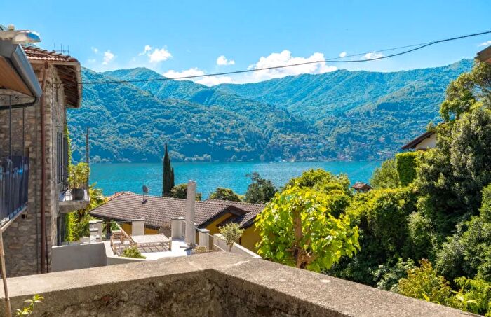 Appartamento monolocale in vendita in Laglio