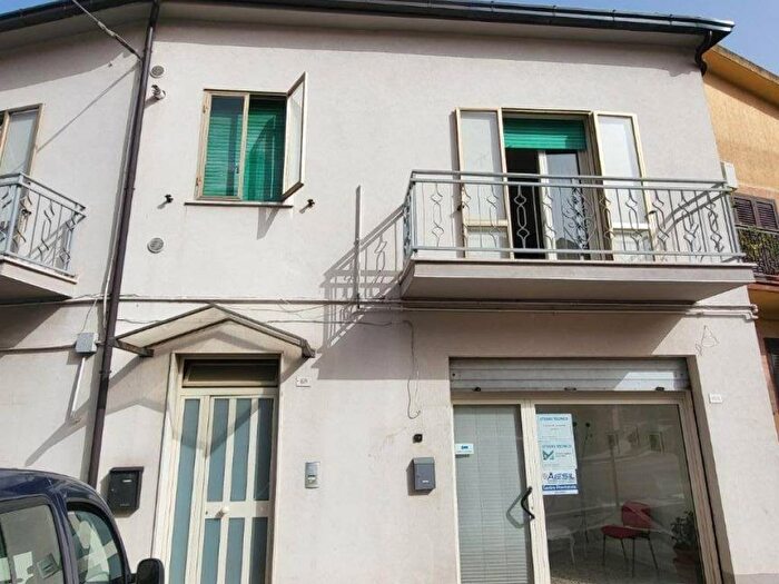 Appartamento trilocale in affitto in Corso Umberto I, Centro, San Salvo