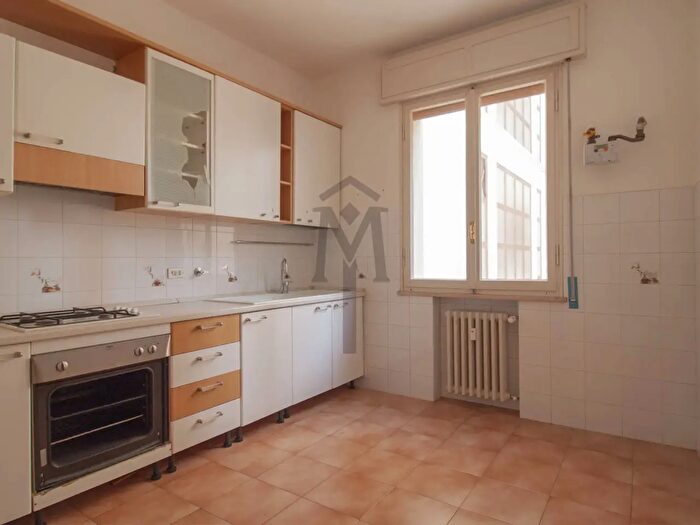 Appartamento con 5 locali in vendita in Reggio Emilia