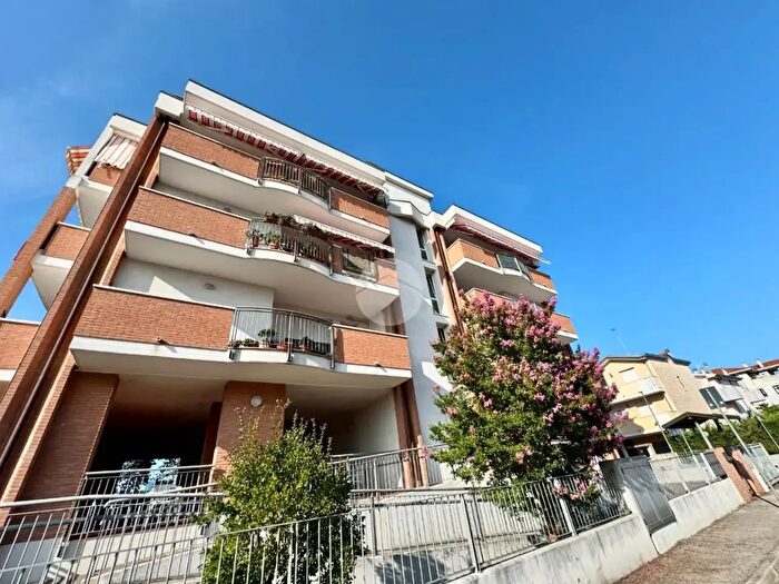 Appartamento quadrilocale in vendita in Via Primavera, Chioggia
