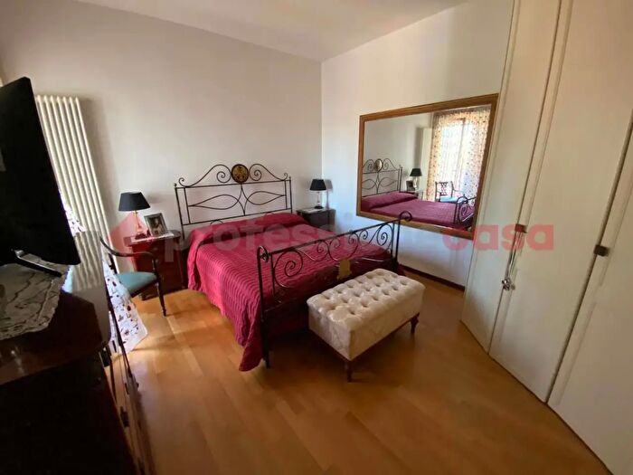 Casa con 10 locali in vendita in Strada da Ponte, Bari