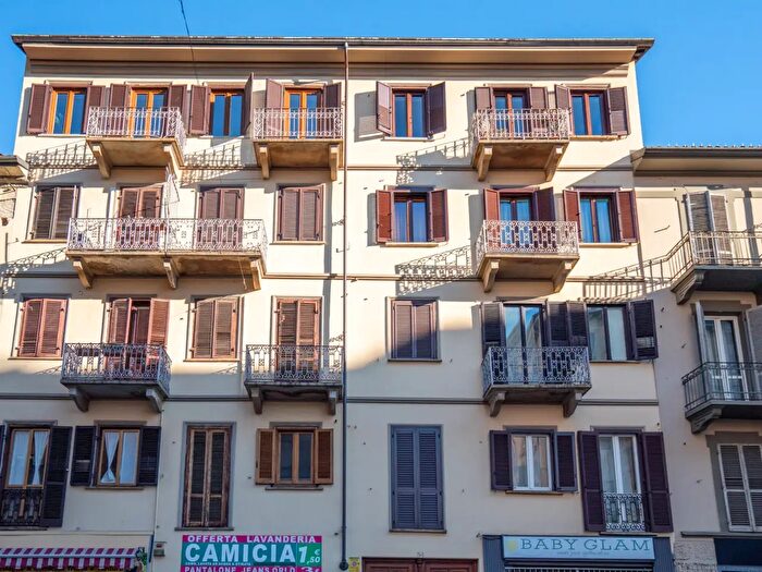 Appartamento bilocale in vendita in Via San Donato, Torino